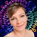 Thea Lumina - vodnica skozi nevidni svet, introterapija, energija, podpora